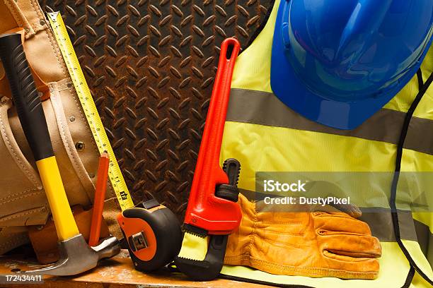 Baugewerbe Sicherheit Stockfoto und mehr Bilder von Bandmaß - Bandmaß, Bauarbeiterhelm, Baugewerbe