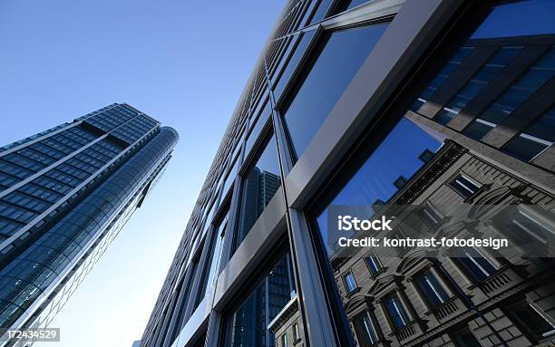 Quartiere Finanziario Francoforte Germania - Fotografie stock e altre immagini di Ambientazione esterna - Ambientazione esterna, Architettura, Centro della città