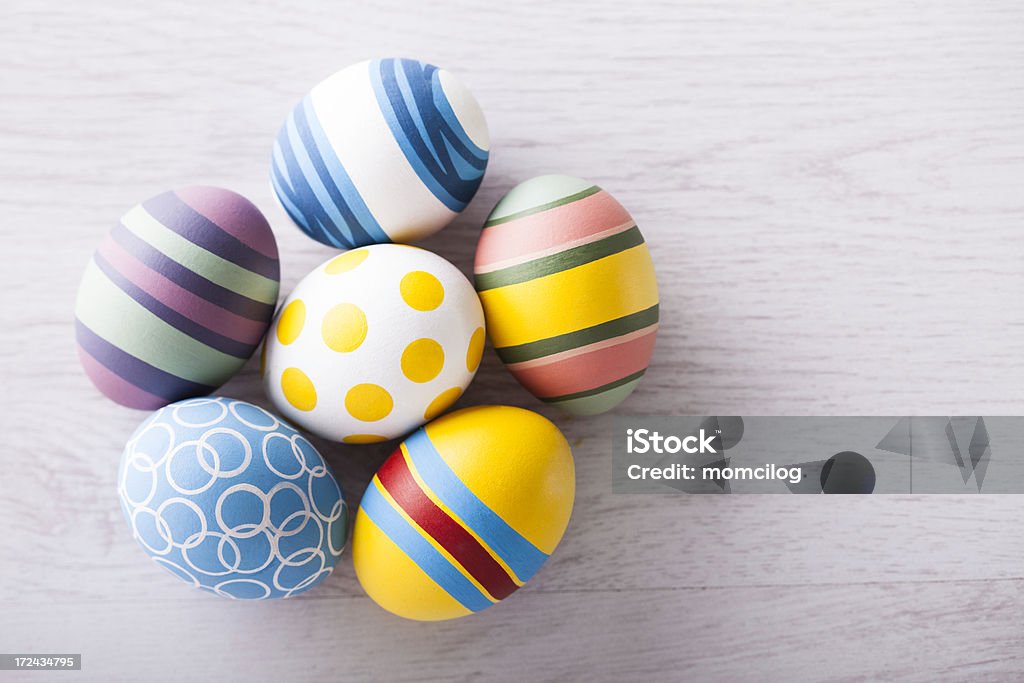 Ovos de Páscoa coloridos - Foto de stock de Abril royalty-free