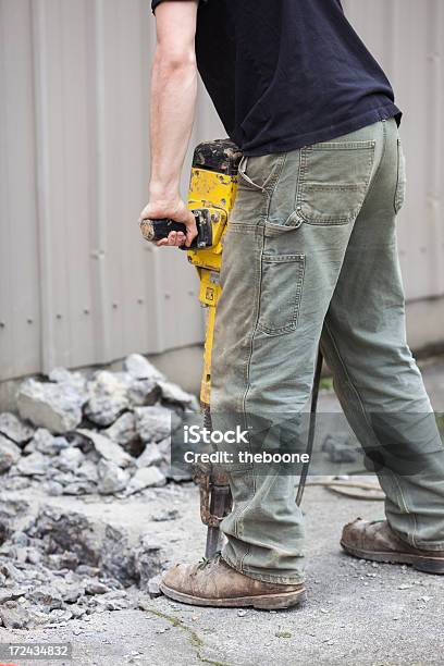 Detail Presslufthammer In Betrieb Prüfen Stockfoto und mehr Bilder von Arbeiten - Arbeiten, Arbeiter, Bauarbeiter