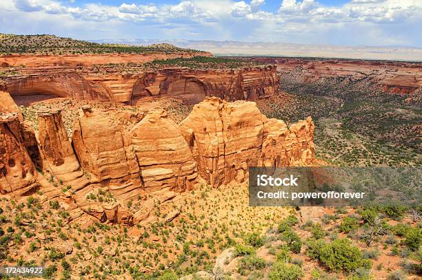 Foto de Fornos De Coca Em Monumento Nationalmonument Canyoncolorado e mais fotos de stock de Azul