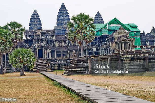 Photo libre de droit de Angkor Wat Southern Pavillon banque d'images et plus d'images libres de droit de Angkor - Angkor, Angkor Wat, Antique