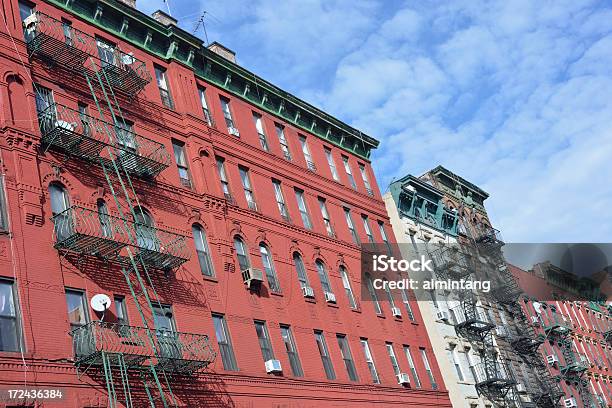 Foto de Edifícios Históricos Em Nova Iorque Chinatown e mais fotos de stock de Apartamento - Apartamento, New York City, Bairro chinês