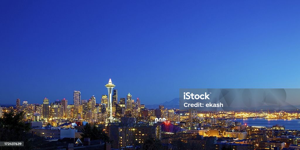 Seattle por la noche - Foto de stock de Aire libre libre de derechos