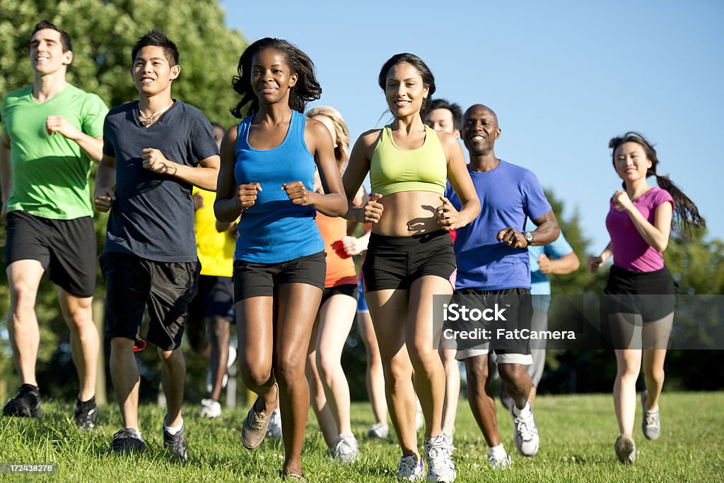 Fitness grupo diverso - Royalty-free Andar Depressa Foto de stock