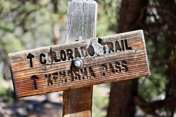 istock Kenosha Pass Colorado Trail Marker 1724384430