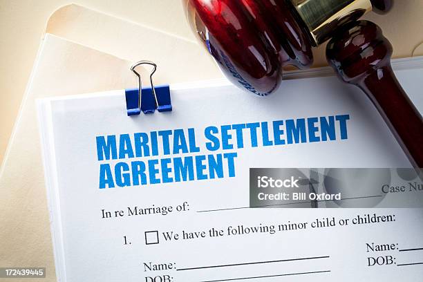 Divorce Stock Photo - Download Image Now - Agreement, Alimony, Binder Clip