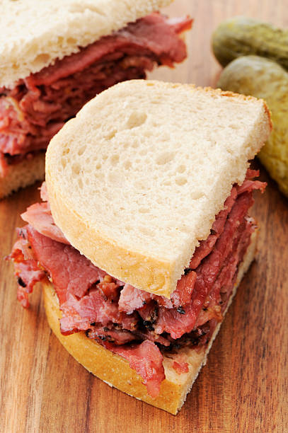 istock Smoked meat sandwich 172439550