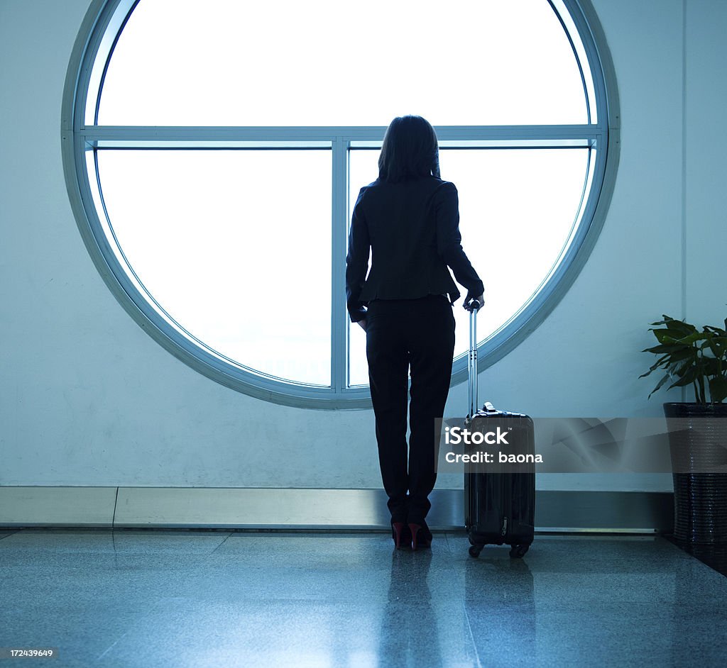 Esperando el vuelo - Foto de stock de Adulto libre de derechos