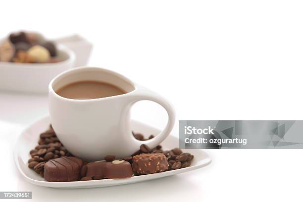 Кофе И Шоколад — стоковые фотографии и другие картинки Ароматический - Ароматический, Без людей, Выборочная фокусировка