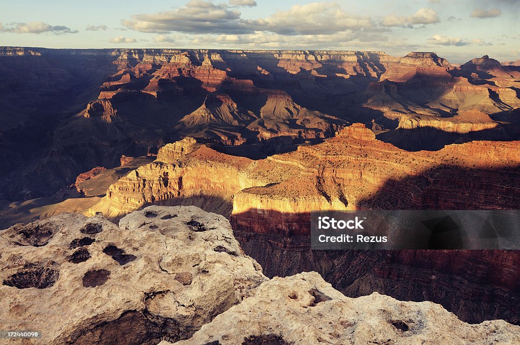 Burza chmury nad Grand Canyon, Arizona, USA - Zbiór zdjęć royalty-free (Ameryka Północna)