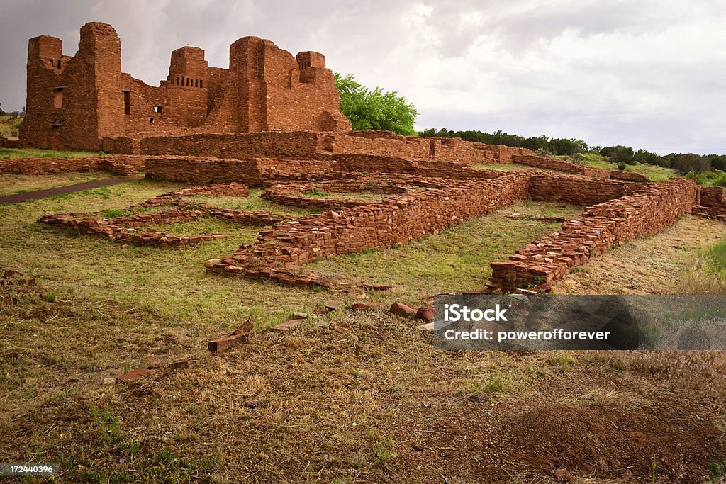 Quarai ruínas do Pueblo missões Monumento Nacional de Salinas - Foto de stock de Acabado royalty-free