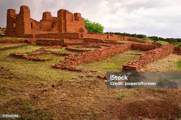 Foto de Quarai Ruínas Do Pueblo Missões Monumento Nacional De Salinas e mais fotos de stock de Acabado