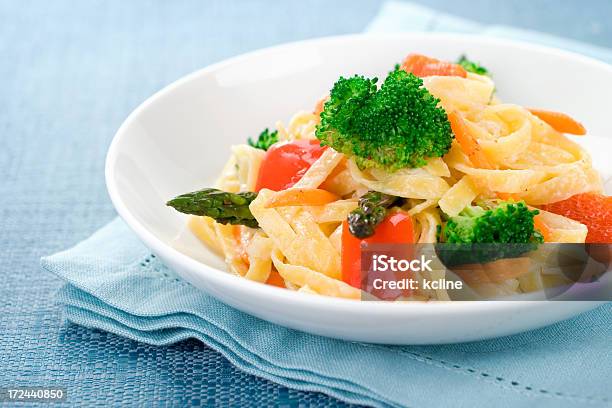 Massa Primavera - Fotografias de stock e mais imagens de Brócolo - Brócolo, Massa - Alimento Básico, Almoço