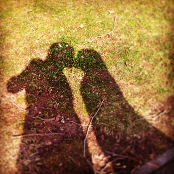 istock Kissing Shadows - MobileStock 172441019