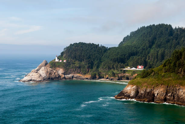 istock Heceta Head Lighthouse on Oregon Coast 172441328