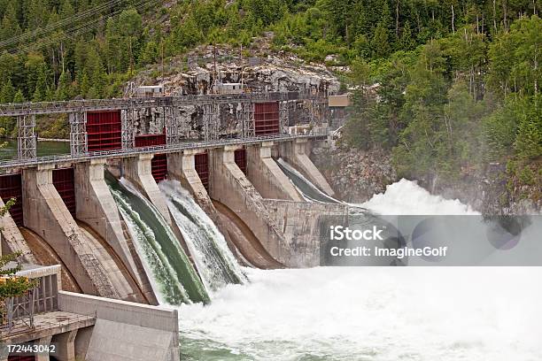 Presa De Energía Hidroeléctrica Foto de stock y más banco de imágenes de Columbia Británica - Columbia Británica, Energía hidroeléctrica, Estación hidroeléctrica