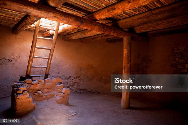 Kiva Innenpecos National Monument Stockfoto und mehr Bilder von Innenaufnahme - Innenaufnahme, Pueblo, Geschichtlich