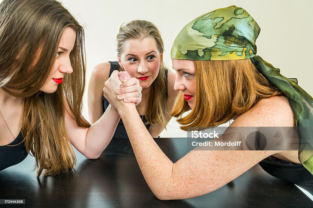 Ladies armwrestling - Lizenzfrei 20-24 Jahre Stock-Foto