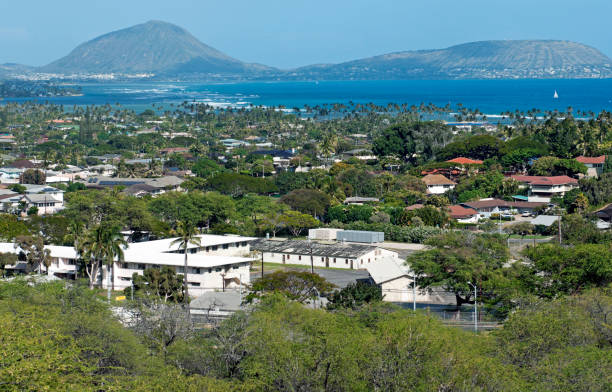 view fort ruger 公園を koko ヘッドクレーター - honolulu community residential district city ストックフォトと画像