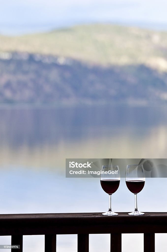Czerwone wino w serek - Zbiór zdjęć royalty-free (Alkohol - napój)