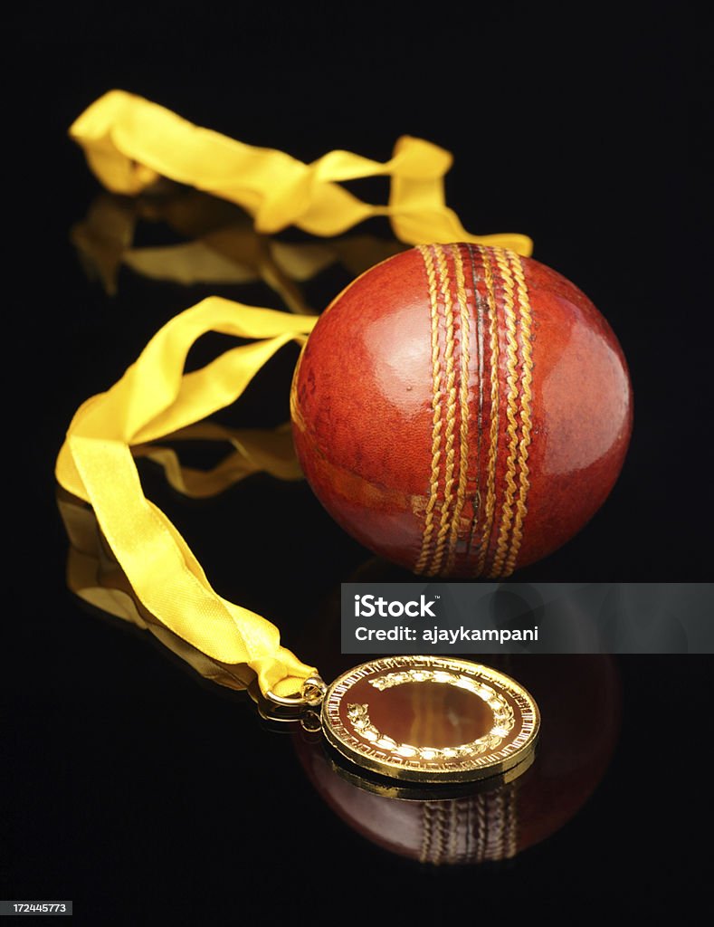 Goldmedaille und cricket ball - Lizenzfrei Cricket Stock-Foto
