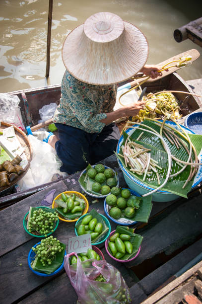 istock Floating Market Bangkok 172446160