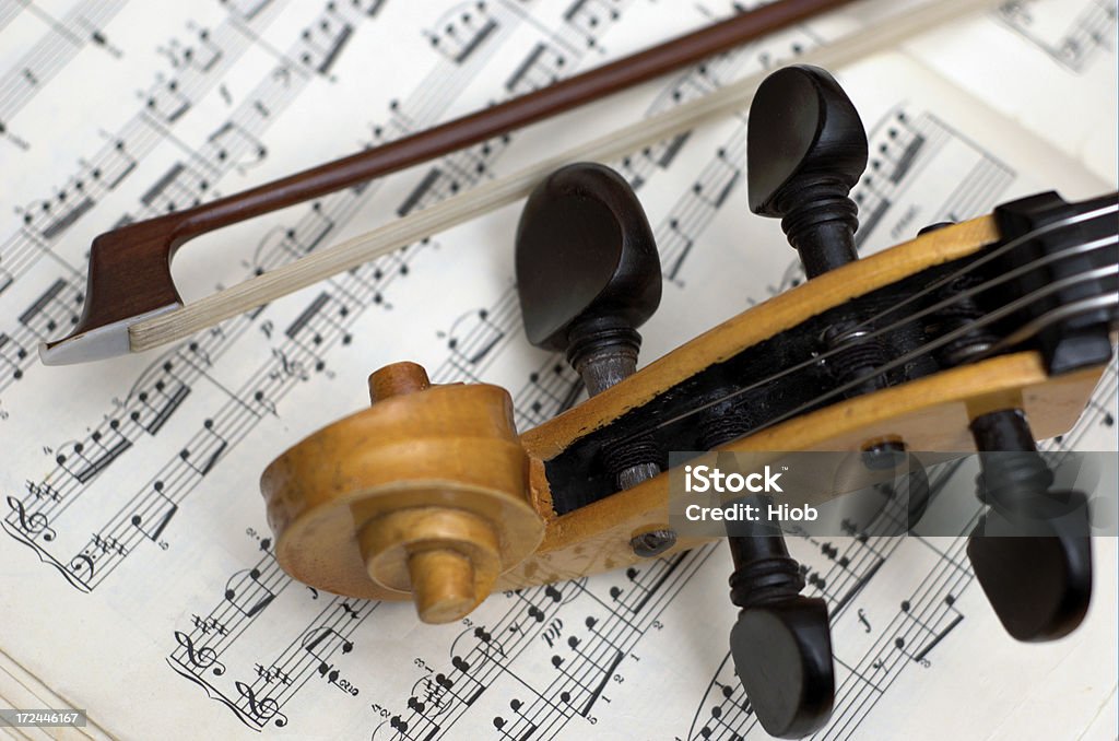 instrument à cordes et notes - Photo de Musique libre de droits