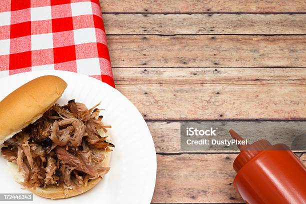 Schweinesteaksandwich Stockfoto und mehr Bilder von Langsam gegartes Schweinefleisch - Langsam gegartes Schweinefleisch, Sandwich, Flasche