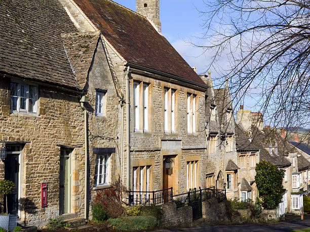 istock Picturesque Cotswolds - Burford 172446640