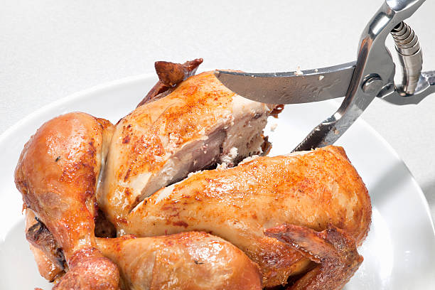 acciaio forbici per il pollo il taglio pollo. - poultry shears foto e immagini stock