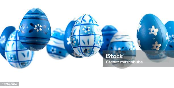 Foto de Ovos De Páscoa e mais fotos de stock de Abril - Abril, Azul, Chocolate