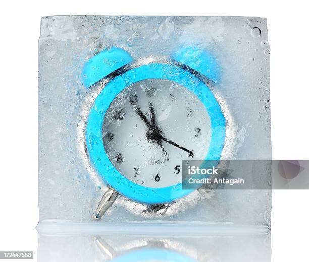 Photo libre de droit de Frozen Temps banque d'images et plus d'images libres de droit de Cadran d'horloge - Cadran d'horloge, Course contre la montre, Eau