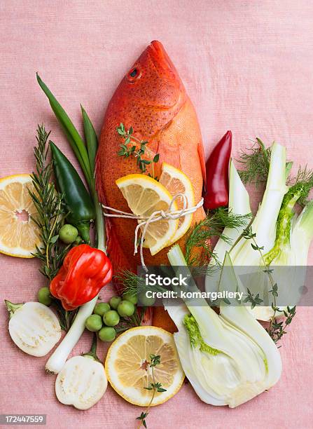 Composição De Peixe - Fotografias de stock e mais imagens de Alecrim - Alecrim, Alimentação Saudável, Almoço