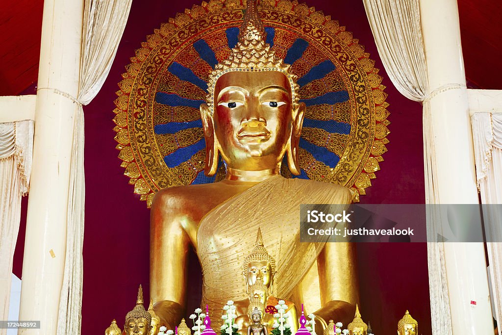 仏寺院ワットプラ・シン - アジア大陸のロイヤリティフリーストックフォト