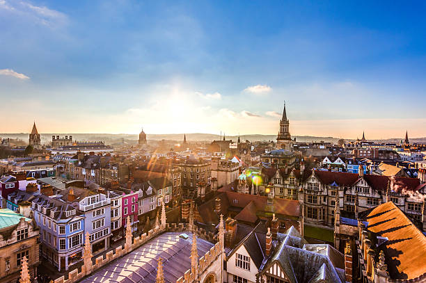 vista aérea del atardecer de la ciudad de oxford, reino unido - oxfordshire fotografías e imágenes de stock