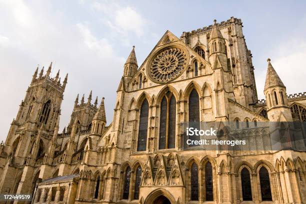 York Minster Cattedrale Gotica Di York - Fotografie stock e altre immagini di Cattedrale di York Minster - Cattedrale di York Minster, Ambientazione esterna, Anglicanesimo