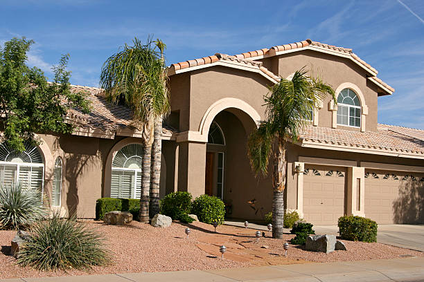 prix chez vous à scottsdale, en arizona - southwest usa house residential structure stucco photos et images de collection