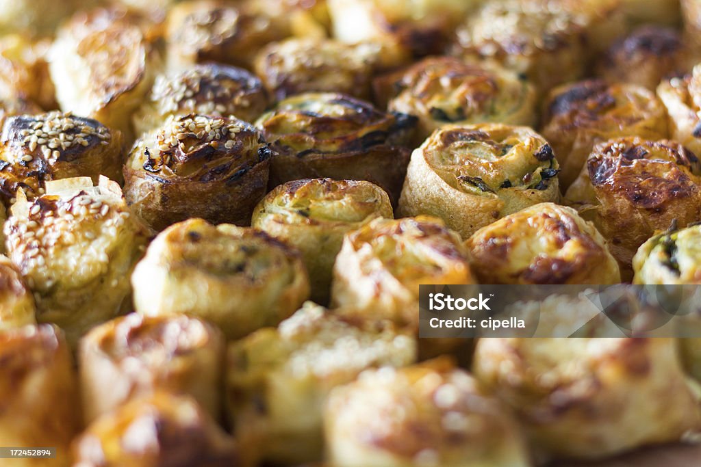 Rollos de pastelería - Foto de stock de Al horno libre de derechos