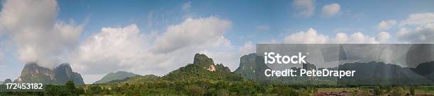 Tailandia Mountain Panorama - Fotografie stock e altre immagini di Ambientazione esterna - Ambientazione esterna, Asia, Bellezza naturale