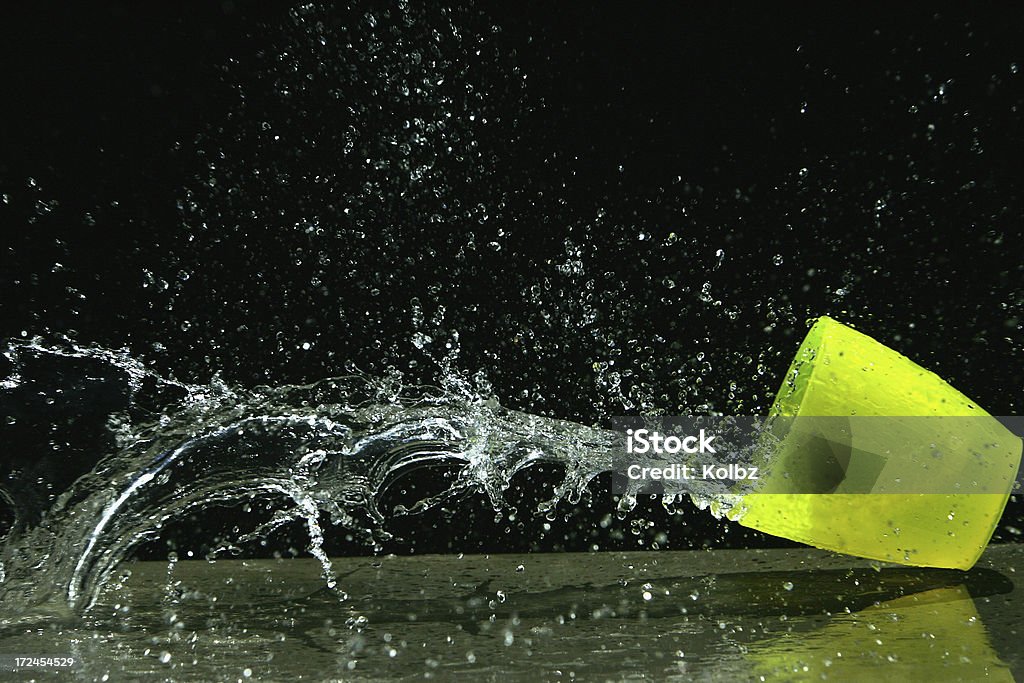 물 엎지름 - 로열티 프리 검정색 배경 스톡 사진