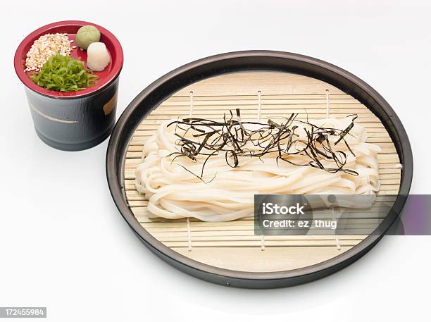 Udon Zaru - Fotografias de stock e mais imagens de Almoço - Almoço, Comida, Comida japonesa