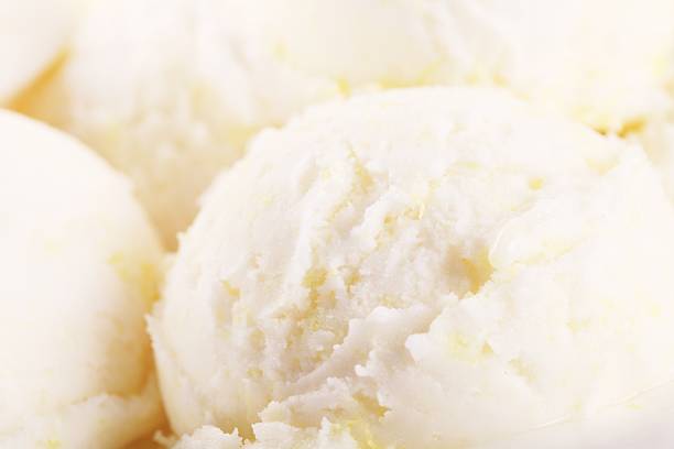 zitronen-sorbet - lemon ice cream stock-fotos und bilder