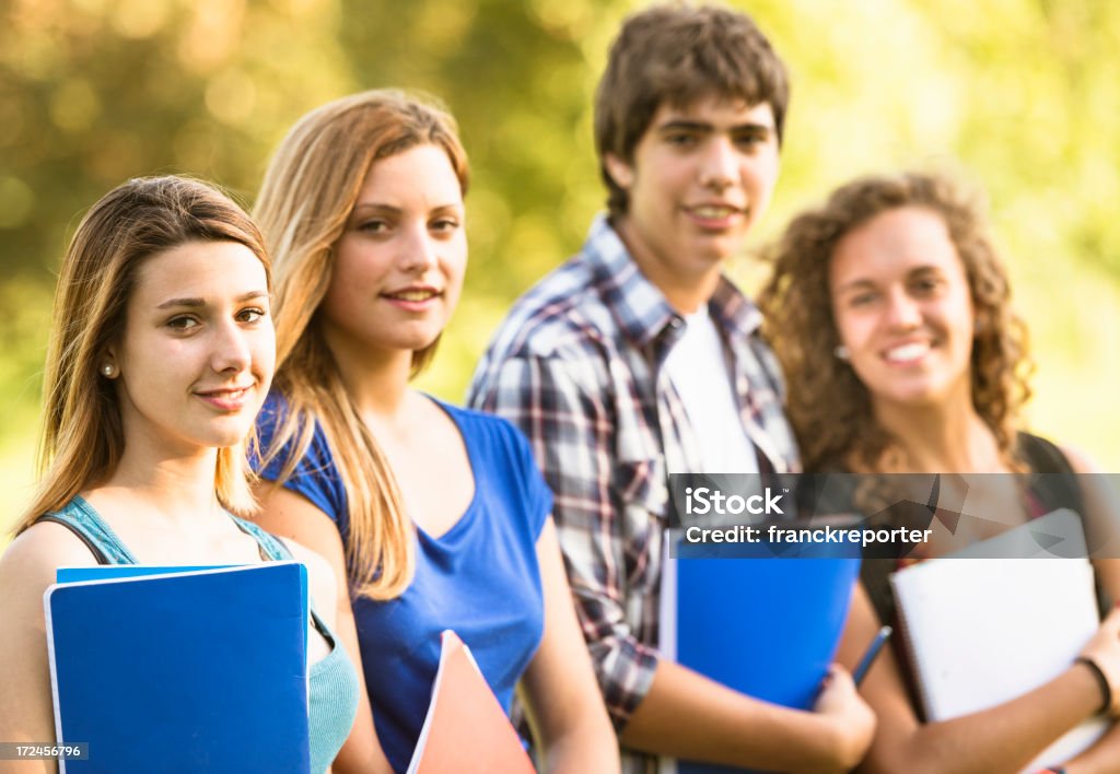 ESTUDANTE UNIVERSITÁRIO União de volta para a escola - Foto de stock de 18-19 Anos royalty-free