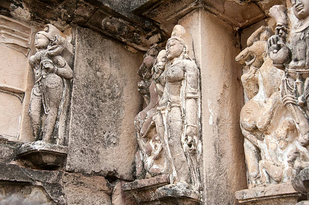 parsvanath jain-tempel in khajuraho - parsvanath stock-fotos und bilder