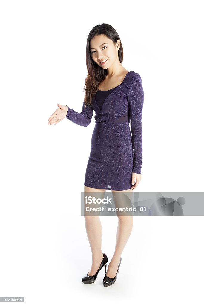 Atractiva mujer asiática aislado sobre fondo blanco - Foto de stock de 20 a 29 años libre de derechos