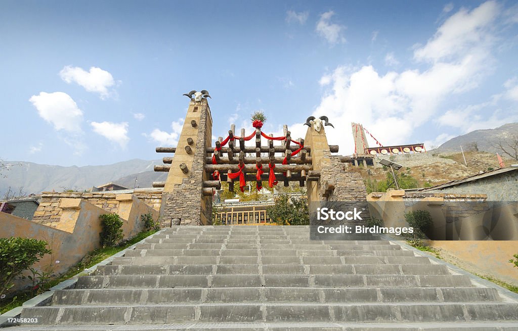 Moutuo Village-entrada, china - Foto de stock de Aldeia royalty-free