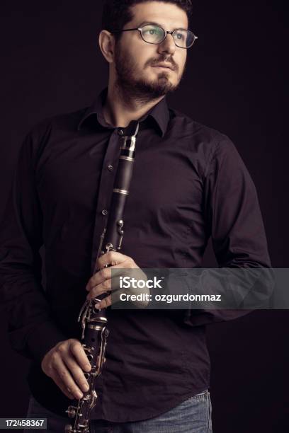 Foto de Homem Com Clarinete e mais fotos de stock de Clarinete - Clarinete, 30 Anos, Adulto