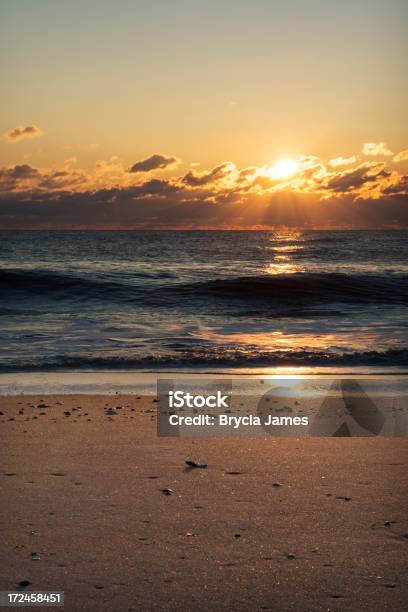 Golden Sunrise Na Cape Henlopen - zdjęcia stockowe i więcej obrazów Stan Delaware - Stan Delaware, Plaża, Rehoboth Beach