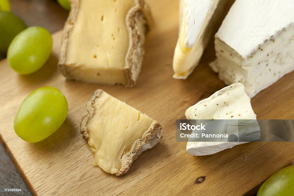 チーズのクローズアップ - まな板のロイヤリティフリーストックフォト